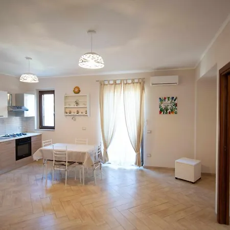 Tropea Nice Apartment Appartement *